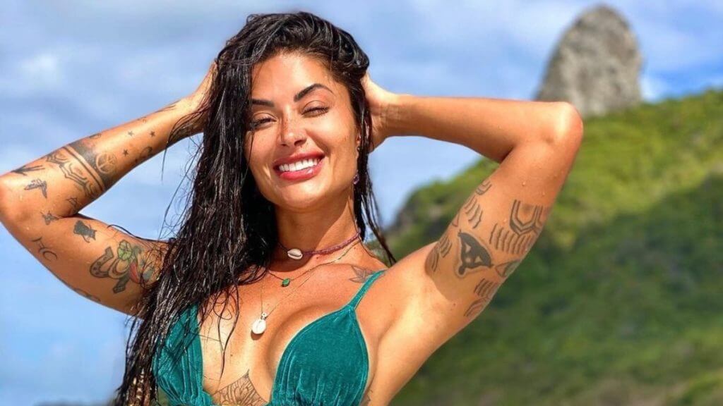 Aline Riscado Altura, Peso e Idade